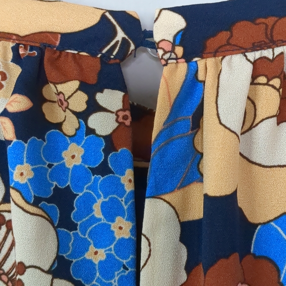 SUGARLIPS Womens Dress Floral Multicolor Bell Flare Sleeves - Picture 4 of 11